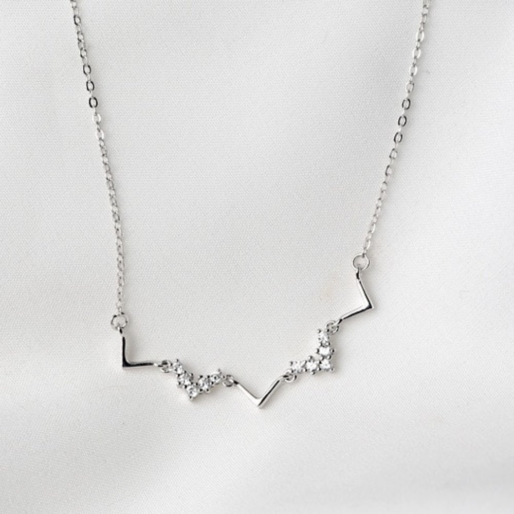 NEW 925 Sterling Silver Diamond Wave Necklace - Picture 7 of 12
